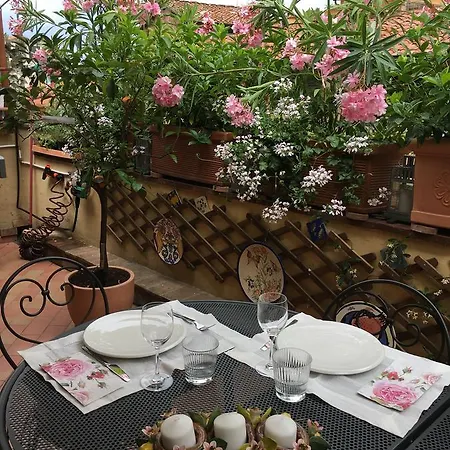 Homestay Ponte Vecchio Pansiyon Floransa